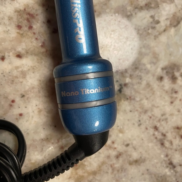 Babyliss Pro Titanium Curl Brush - Picture 5 of 7